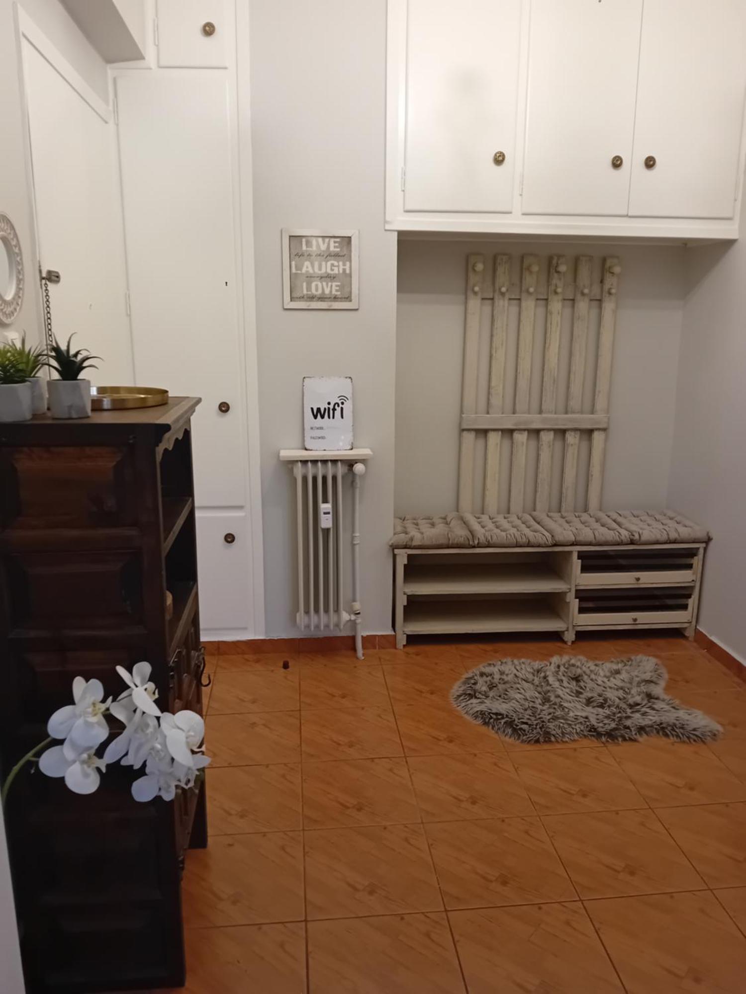 Apartamento Joanna'S Heart Of Athens One Br Charm Balcony View Walk To Tourist Spots Exterior foto